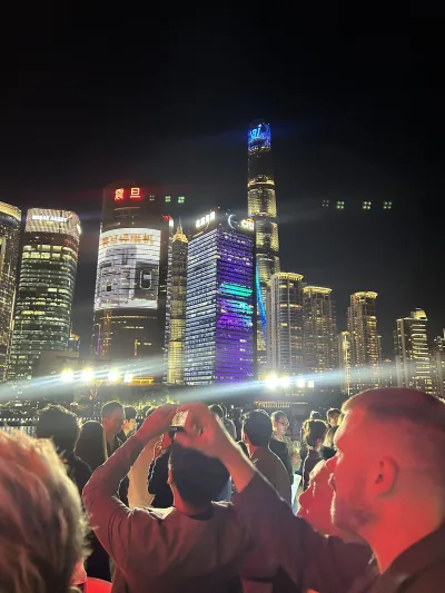 Solana Enters Shanghai: Lujiazui Office, Bund Light Show, CZ Expresses Envy
